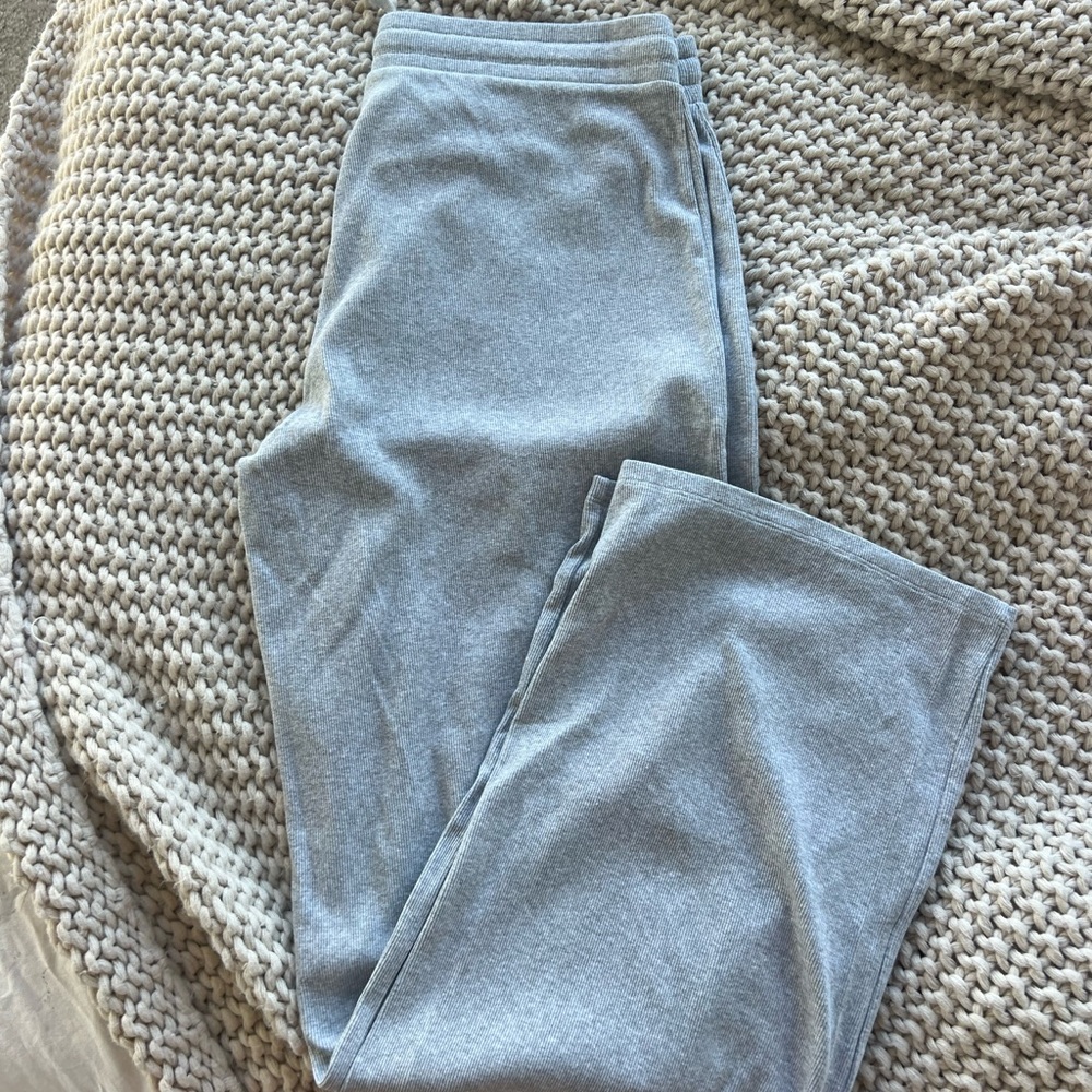 Aritzia TNA HOMESTRETCH PANT